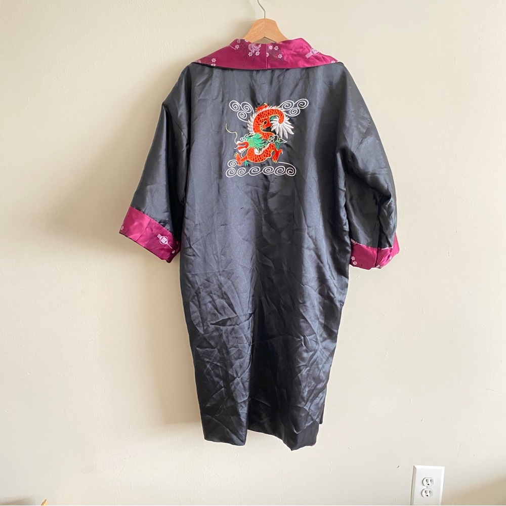 VINTAGE Japanese Silk Dragon Embroidered Kimono - L - Picture 3 of 16